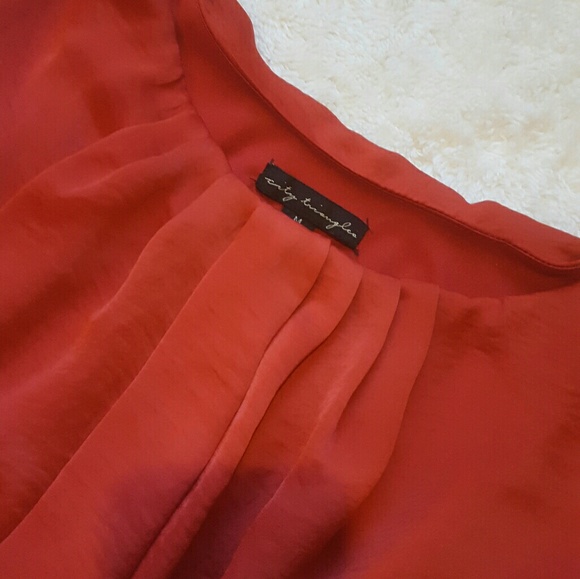 Flutter Sleeve Dress - Picture 3 of 7